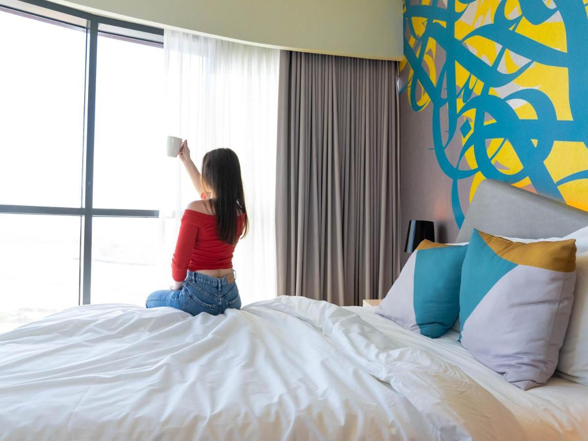 Отель Ibis Styles Dubai Deira Экстерьер фото