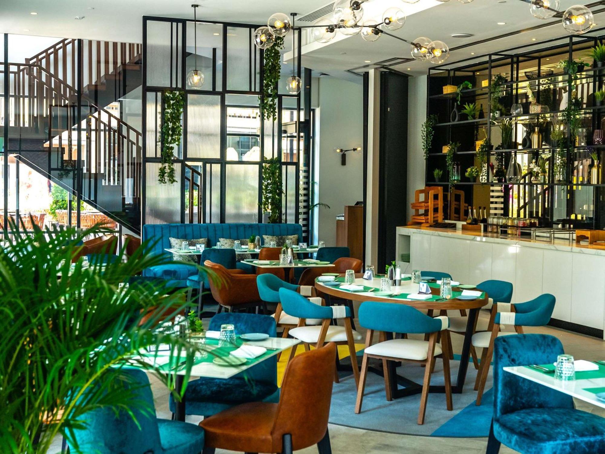 Отель Ibis Styles Dubai Deira Экстерьер фото
