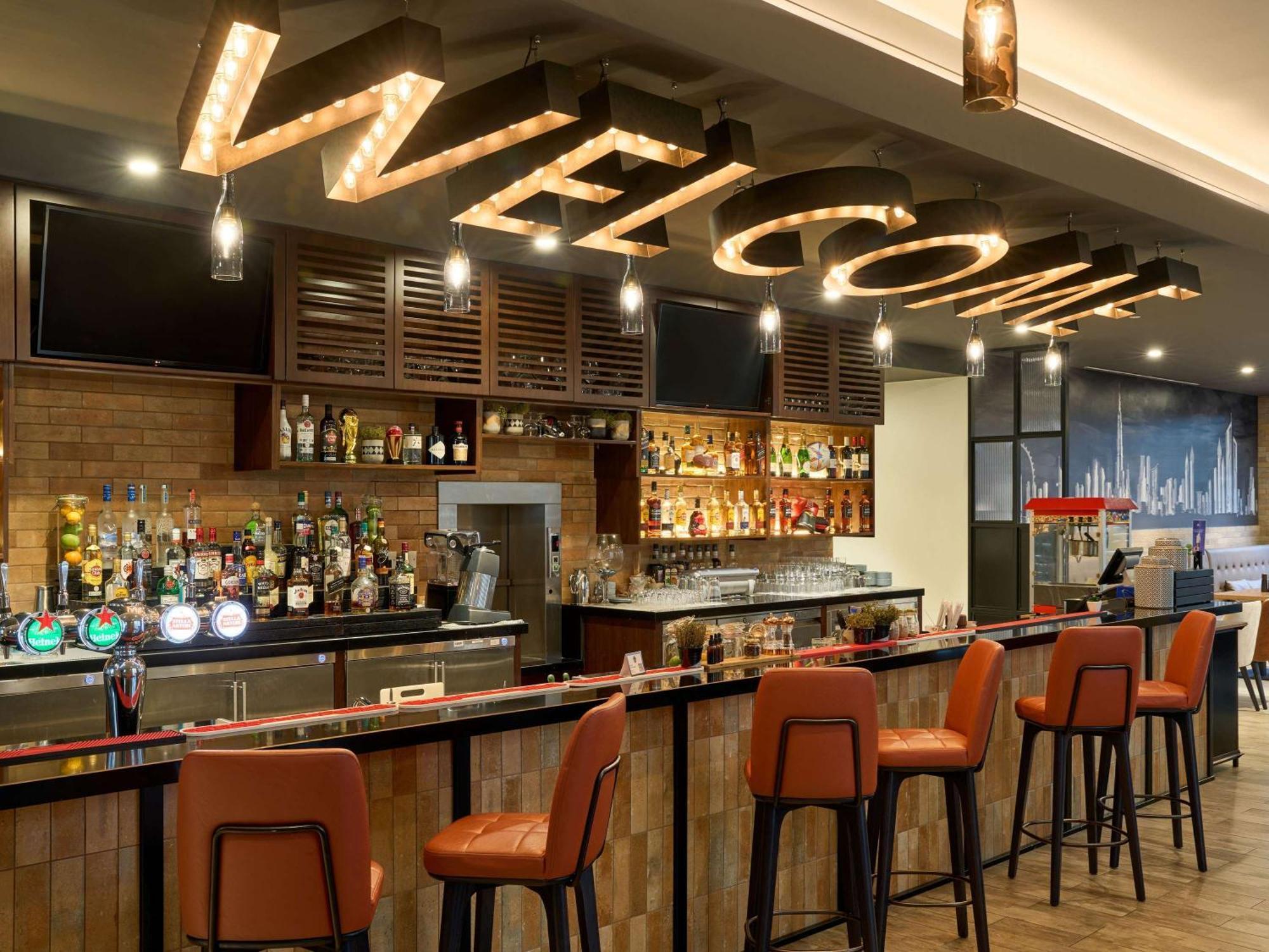 Отель Ibis Styles Dubai Deira Экстерьер фото