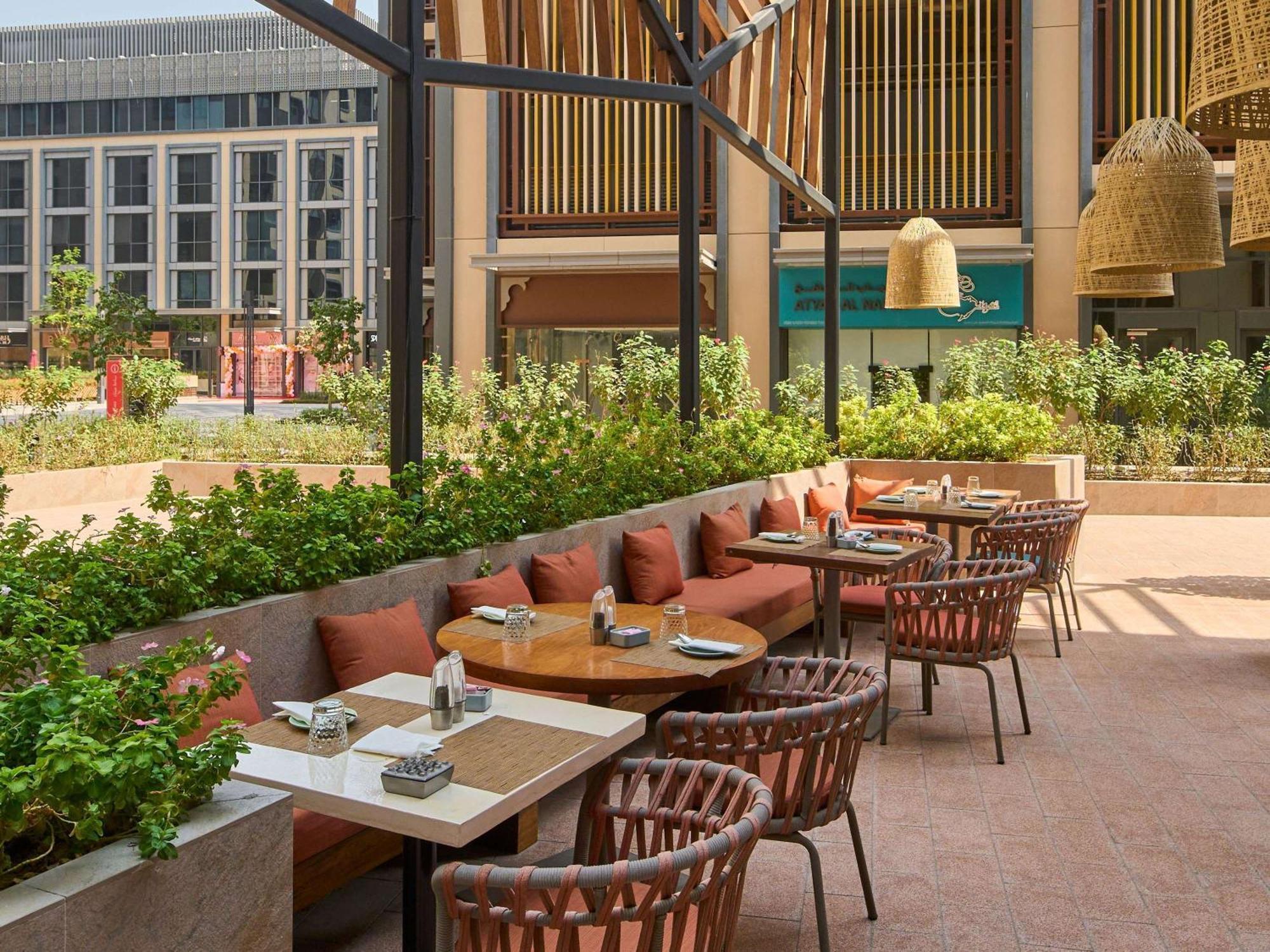 Отель Ibis Styles Dubai Deira Экстерьер фото