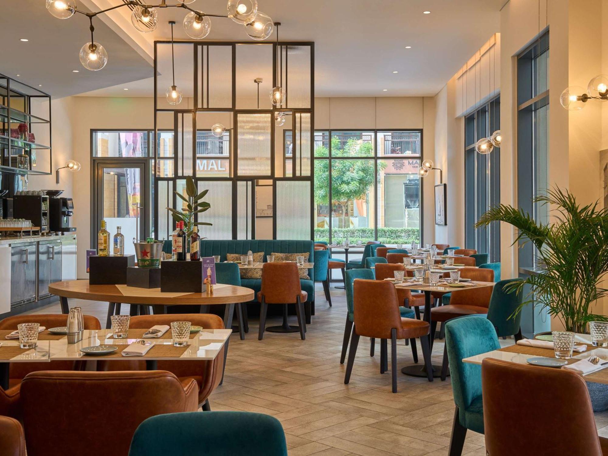 Отель Ibis Styles Dubai Deira Экстерьер фото