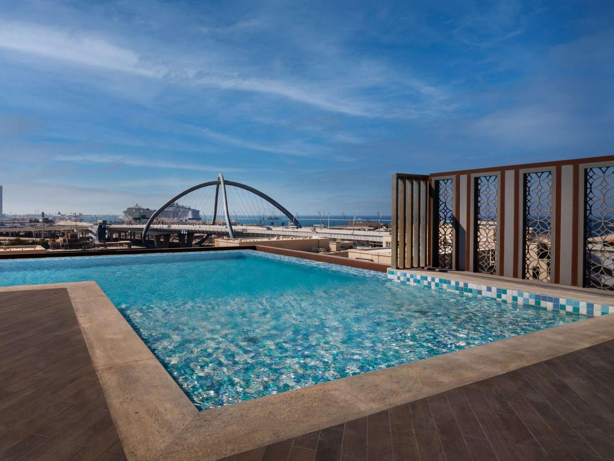 Отель Ibis Styles Dubai Deira Экстерьер фото